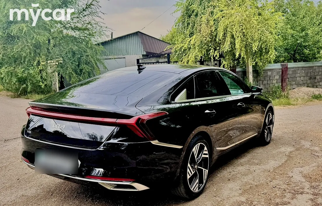 Kia K8 2025