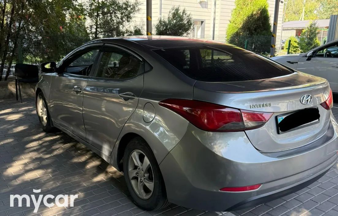 Hyundai Elantra 2014