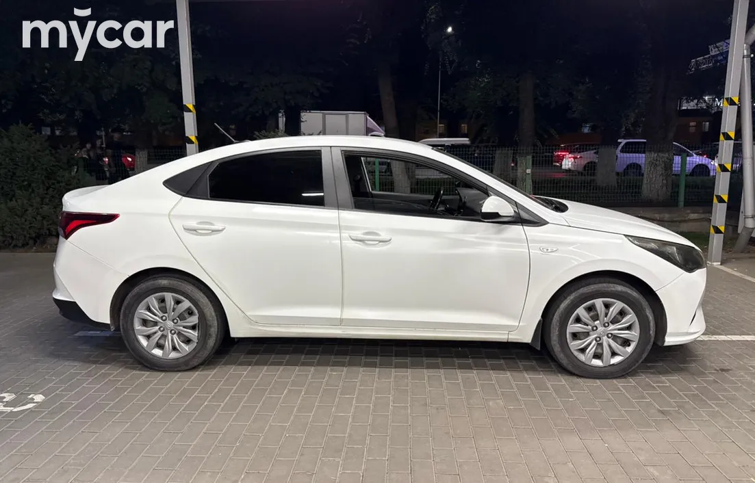 Hyundai Accent 2021