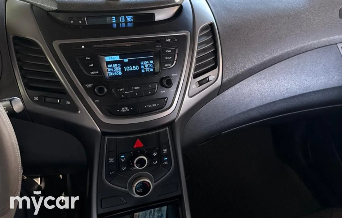 Hyundai Elantra 2014