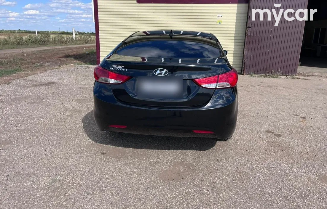 Hyundai Elantra 2013