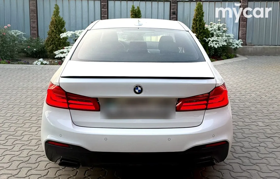 BMW 5 серия 2017