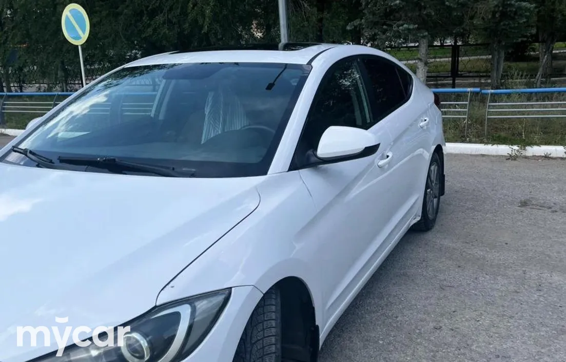 Hyundai Elantra 2018
