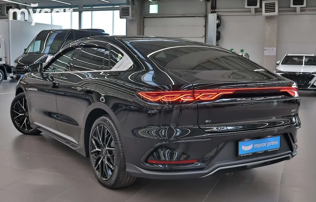 BYD Han EV 2025