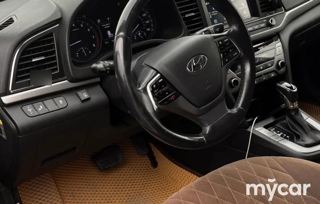 Hyundai Elantra 2018