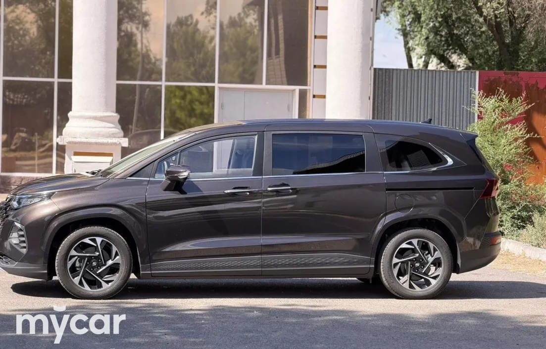Hyundai Custin 2024