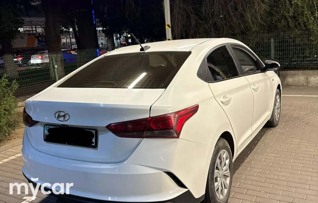 Hyundai Accent 2021