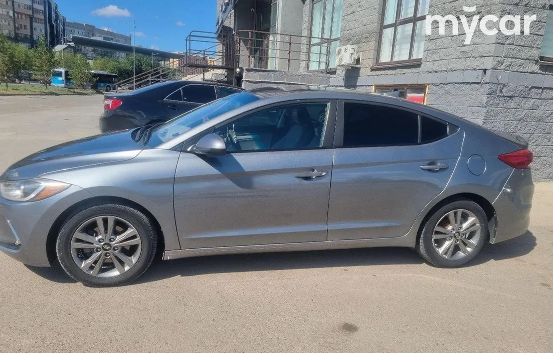 Hyundai Elantra 2016