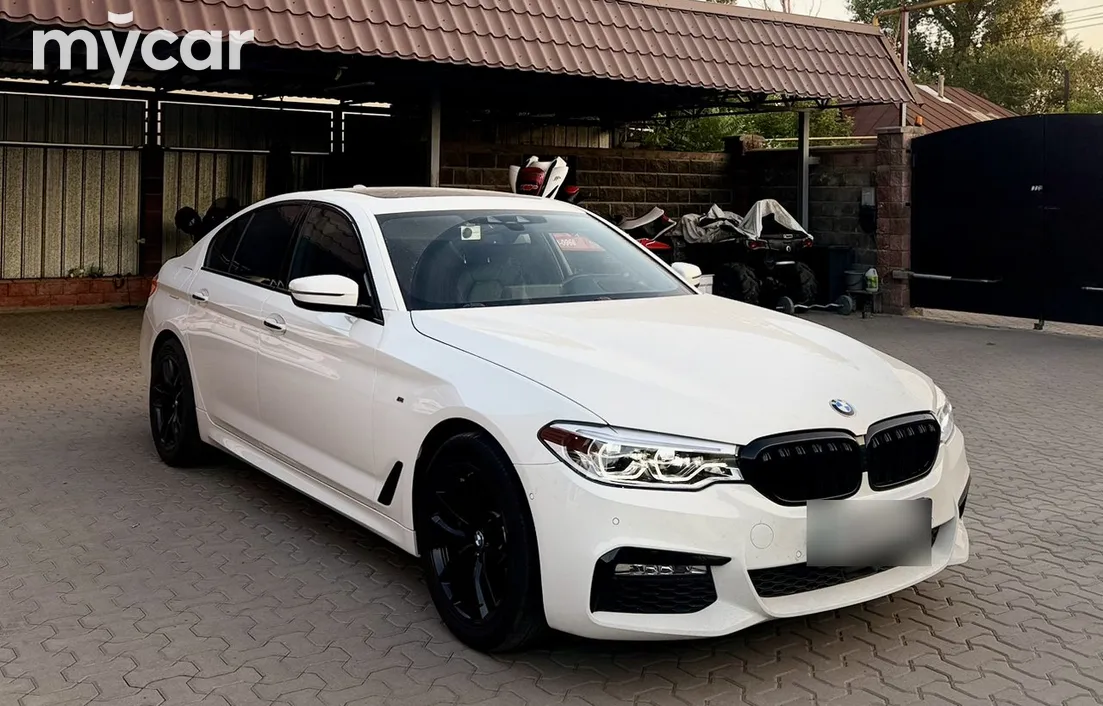 BMW 5 серия 2017