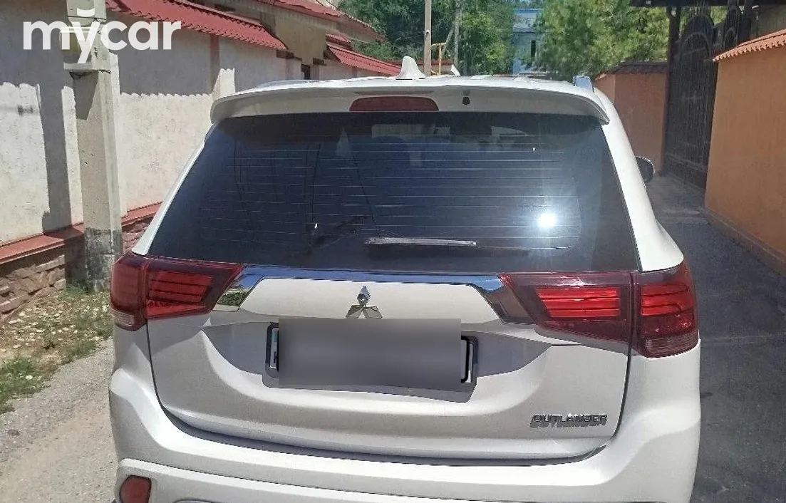 Mitsubishi Outlander 2022