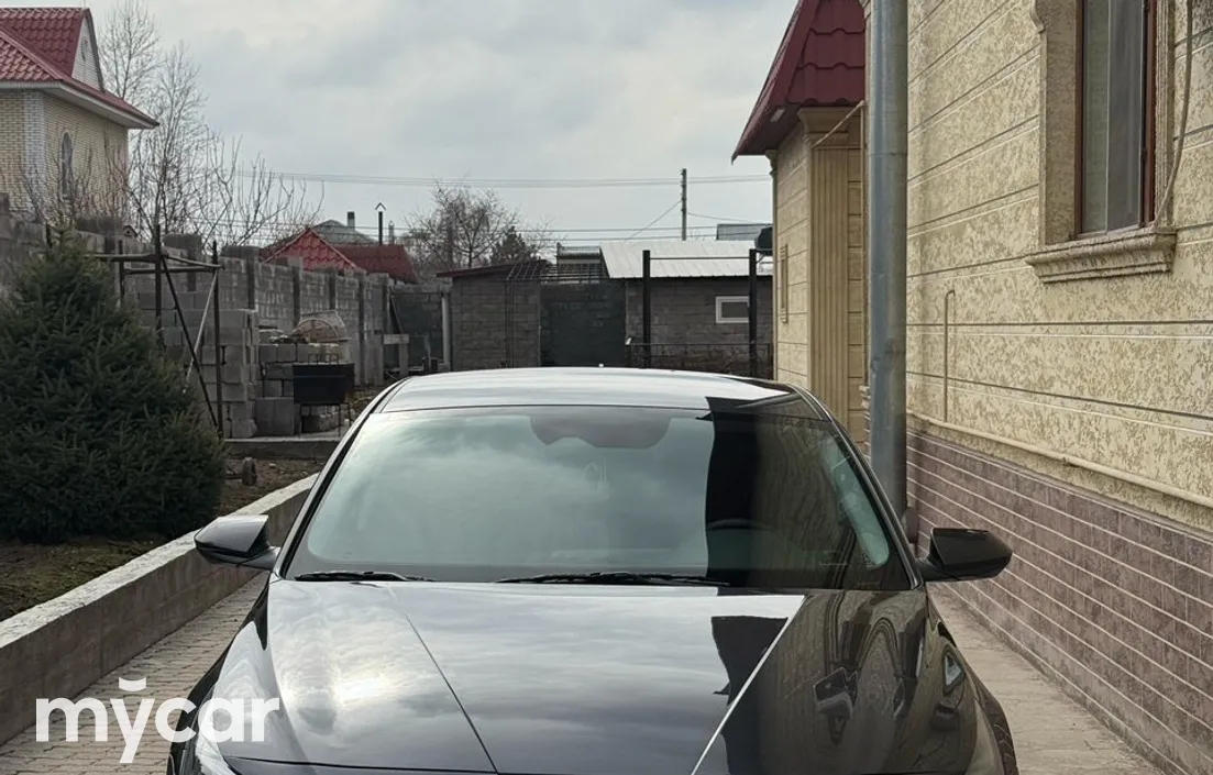 Hyundai Elantra 2022