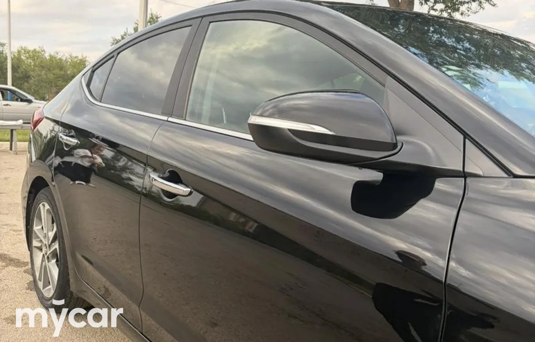 Hyundai Elantra 2017