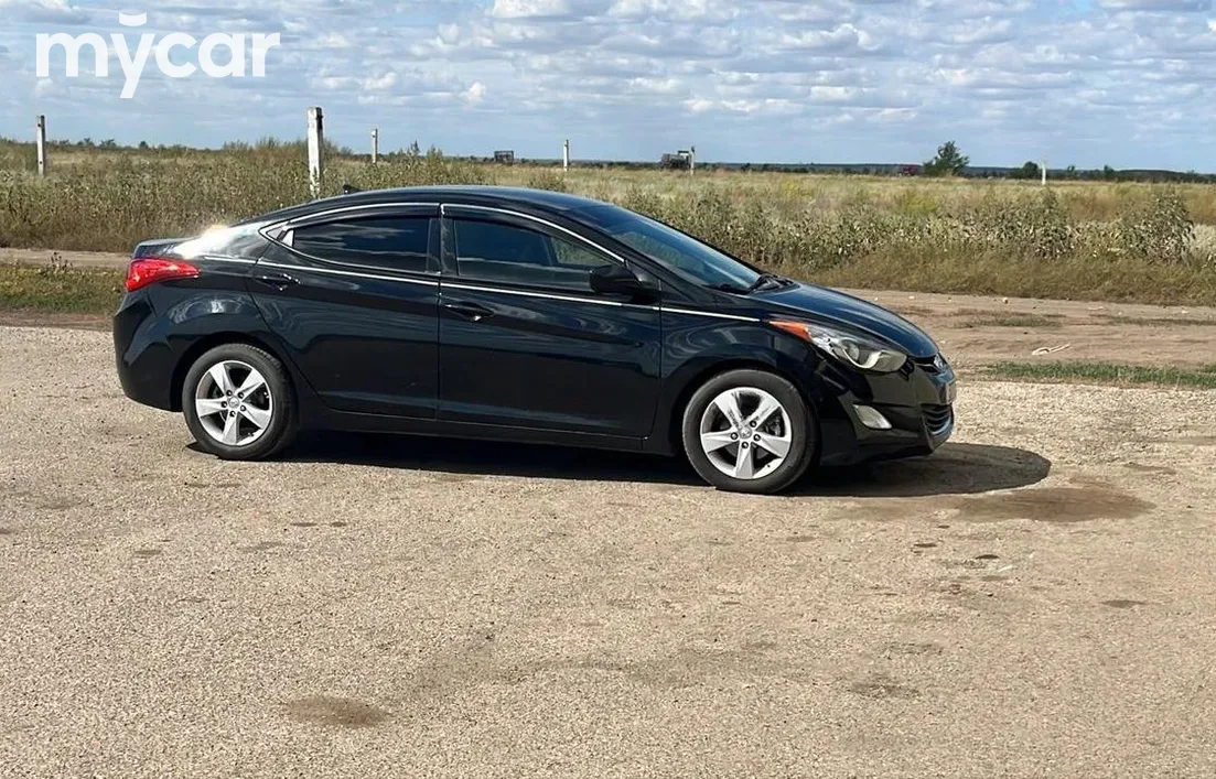 Hyundai Elantra 2013