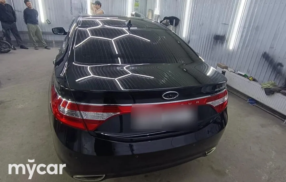 Hyundai Grandeur 2013