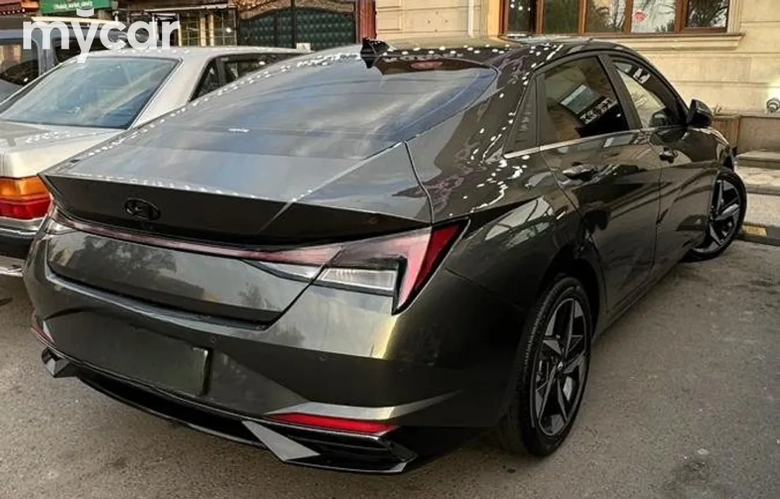 Hyundai Avante 2021