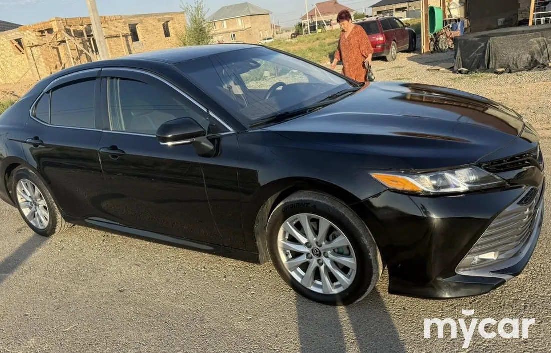 Toyota Camry 2017