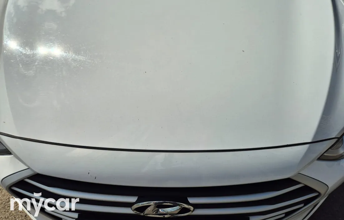 Hyundai Elantra 2018