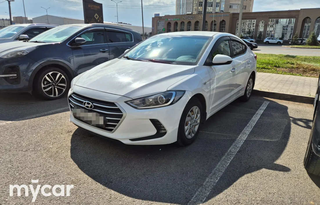 Hyundai Elantra 2018