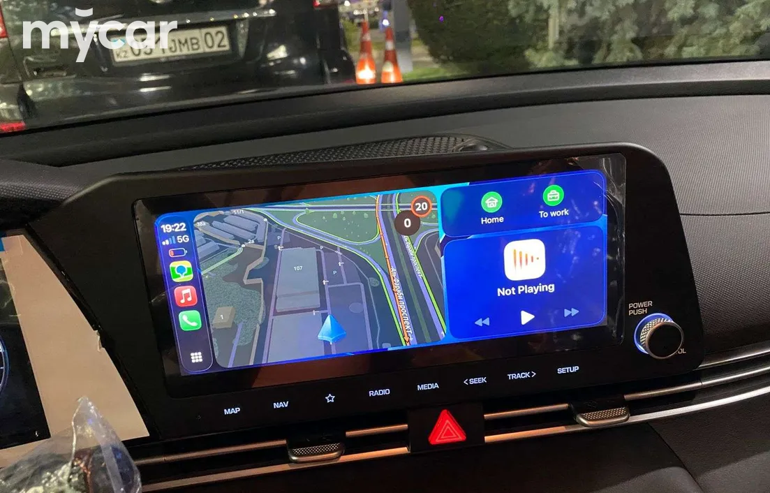 Hyundai Elantra 2025