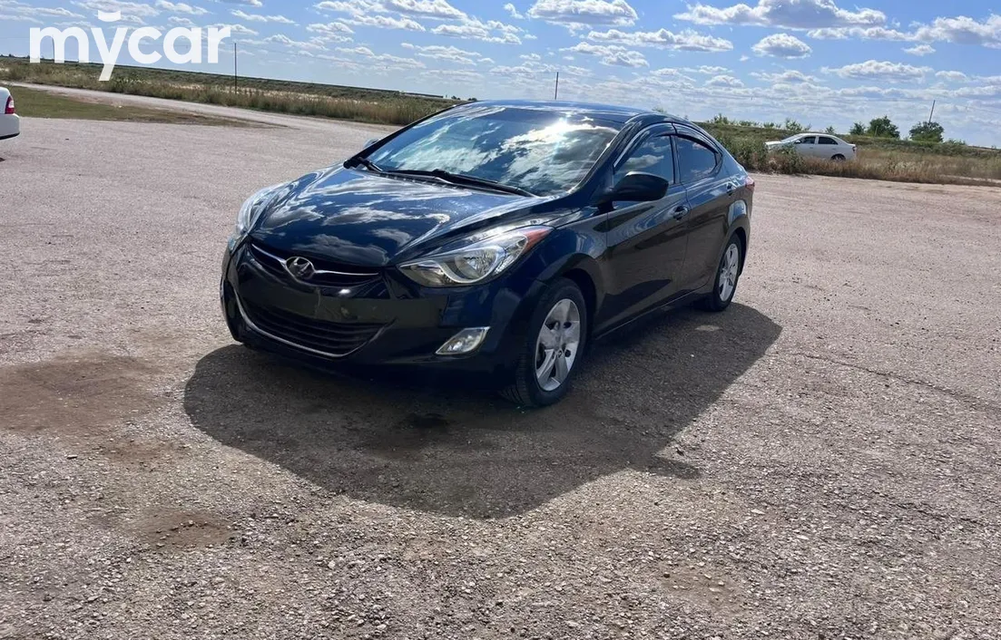 Hyundai Elantra 2013