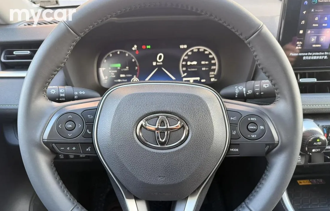 Toyota RAV4 2025