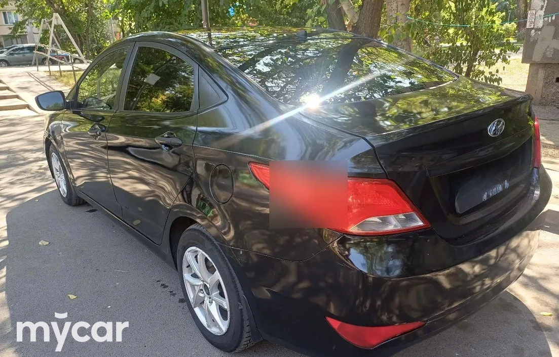 Hyundai Accent 2014