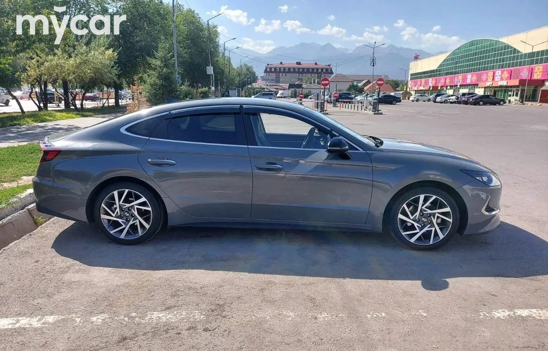 Hyundai Sonata 2021