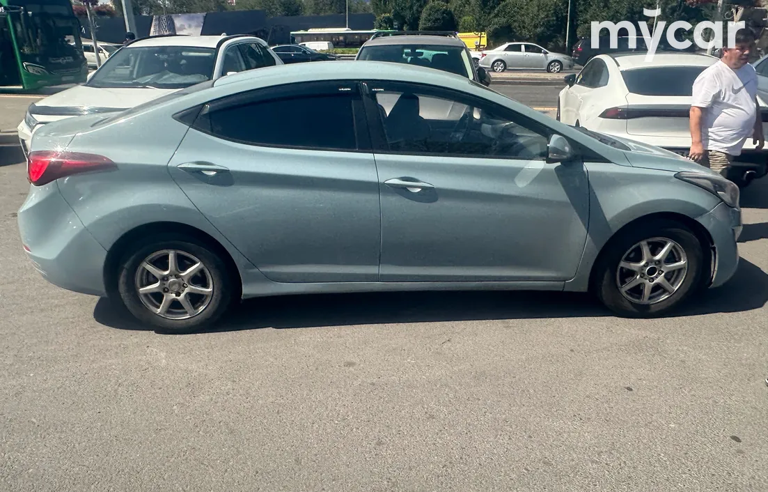 Hyundai Elantra 2014