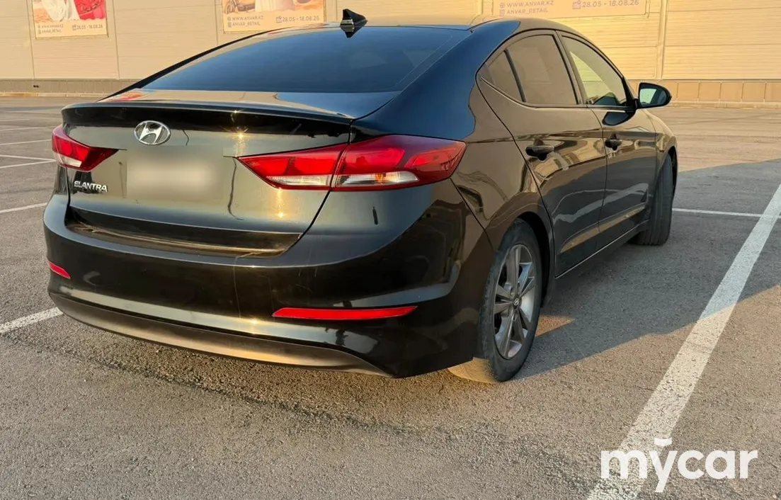 Hyundai Elantra 2016