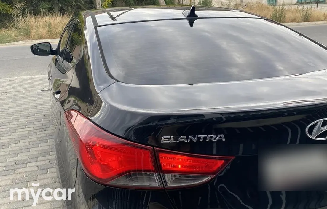 Hyundai Elantra 2014