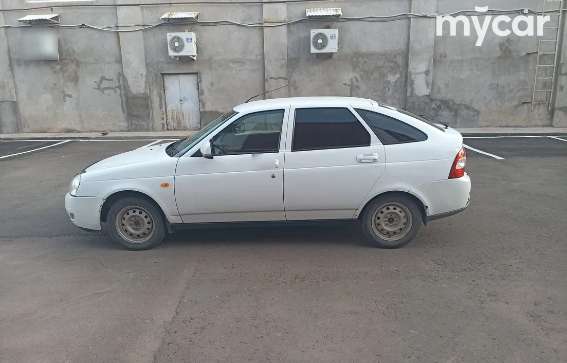 LADA Priora 2013