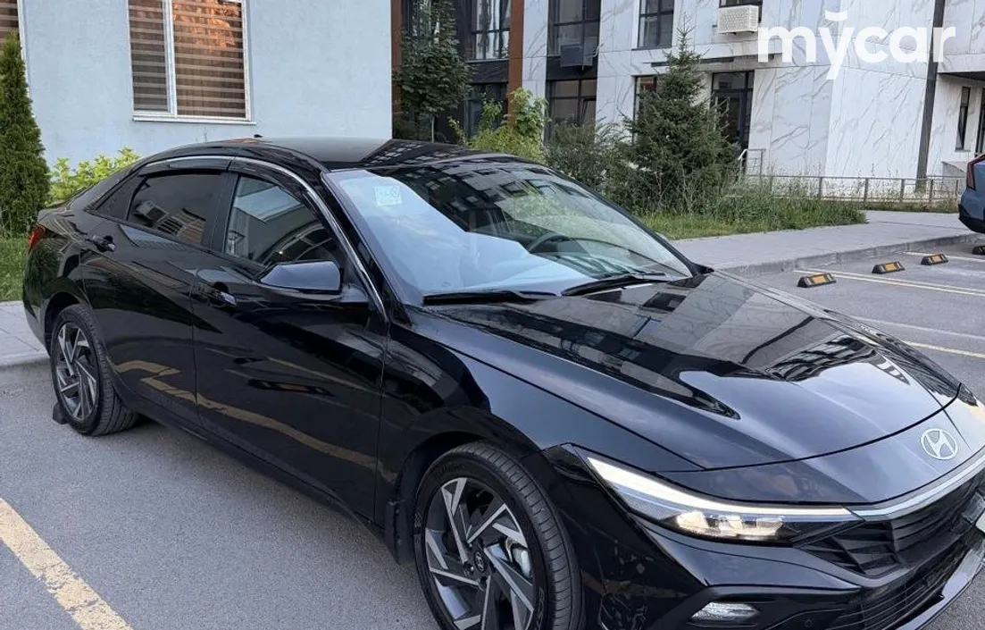 Hyundai Elantra 2024