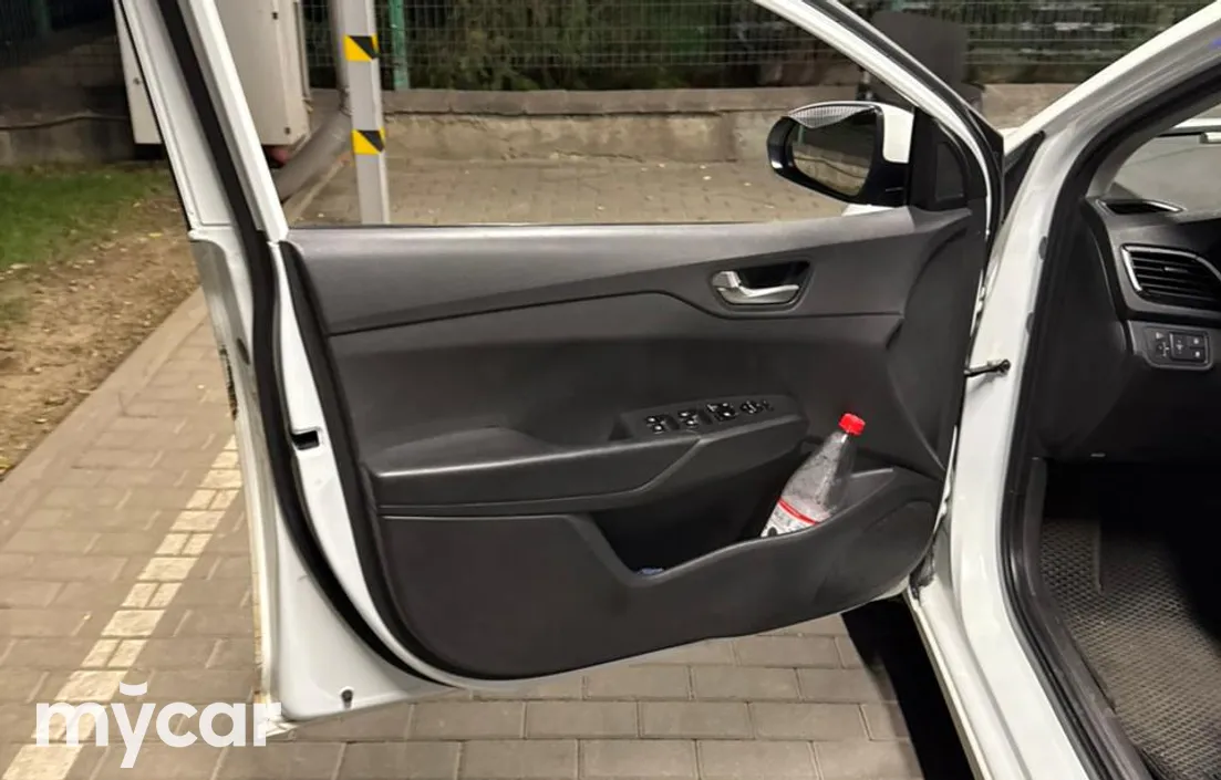 Hyundai Accent 2021