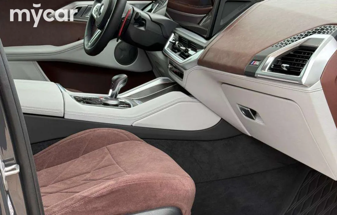 BMW XM 2024