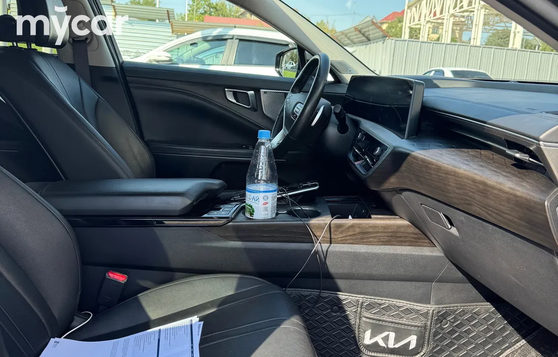 Kia K8 2024