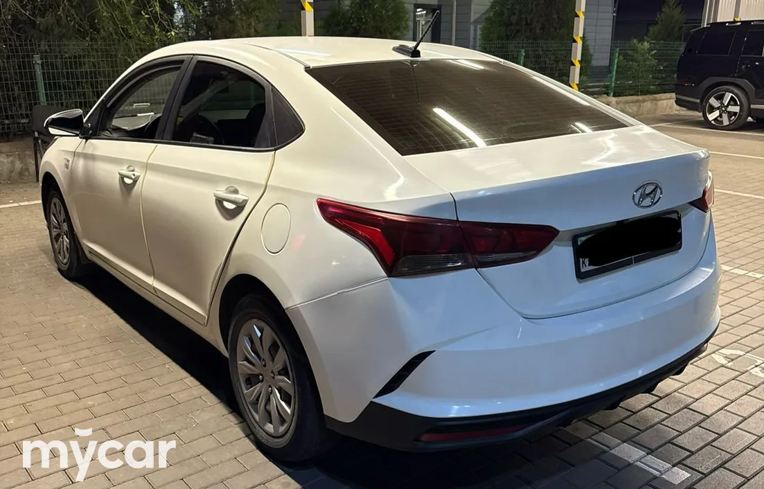Hyundai Accent 2021