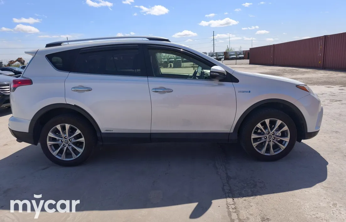 Toyota RAV4 2017