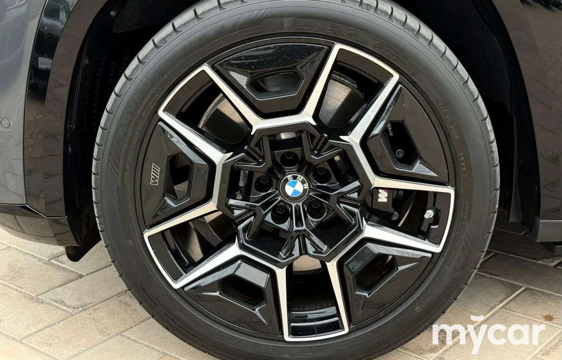 BMW XM 2024