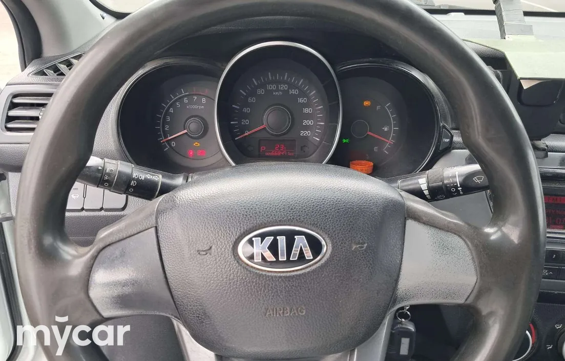 Kia Rio 2013