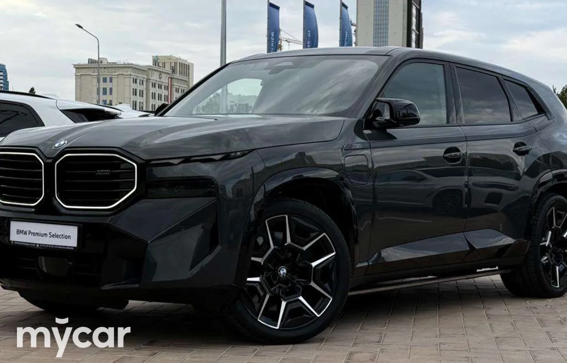 BMW XM 2024