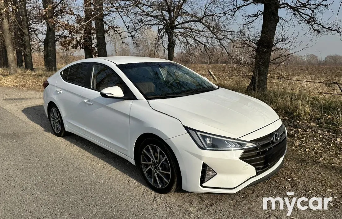 Hyundai Elantra 2020