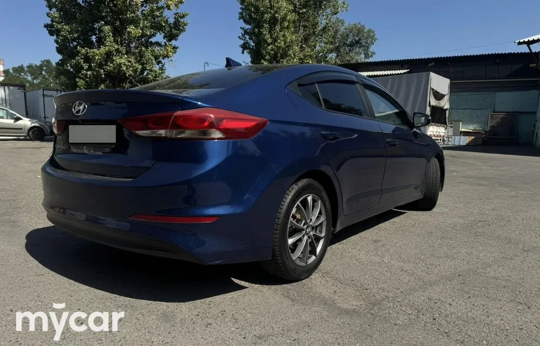 Hyundai Elantra 2017