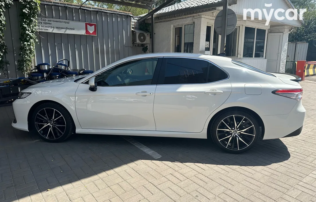 Toyota Camry 2022