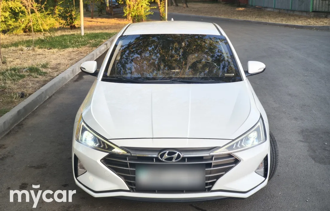 Hyundai Elantra 2019