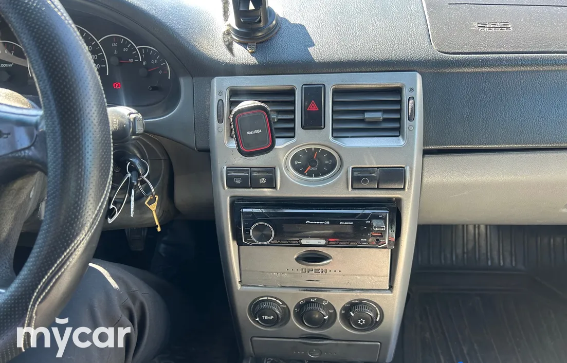 LADA Priora 2010