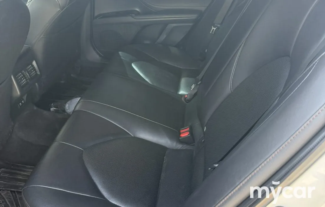 Toyota Camry 2018
