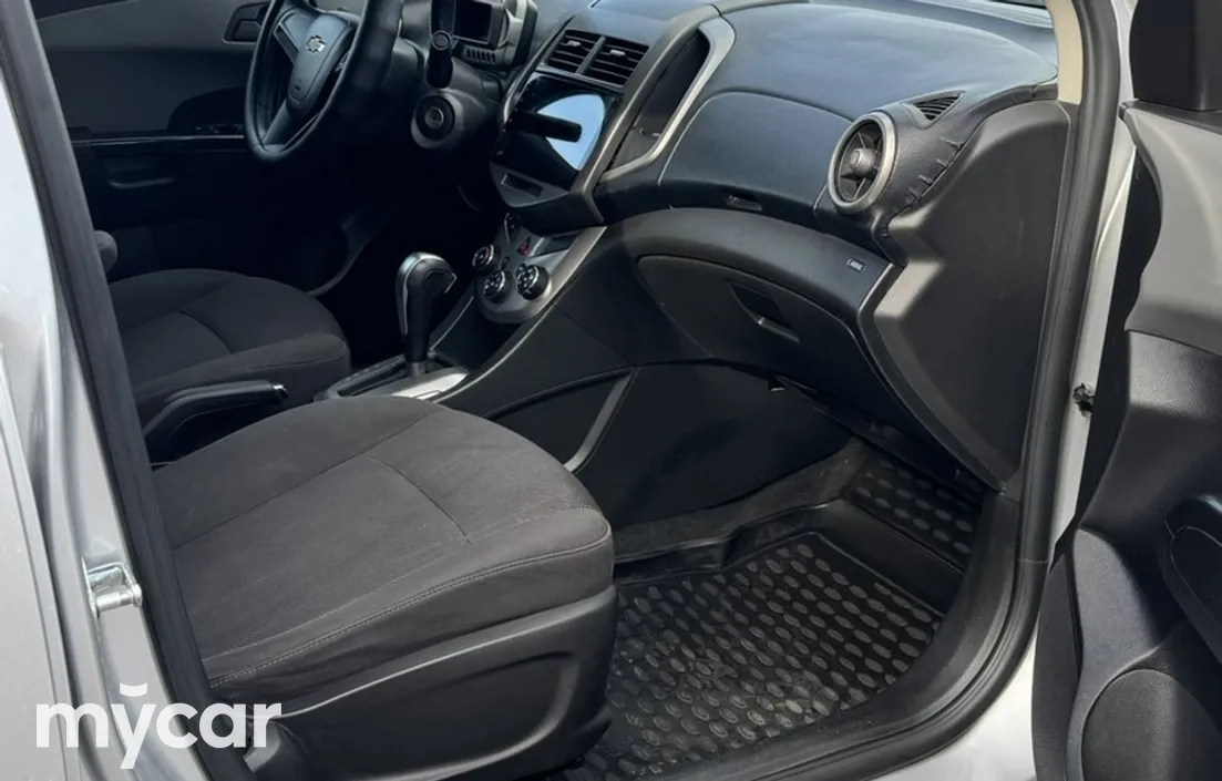 Chevrolet Aveo 2015
