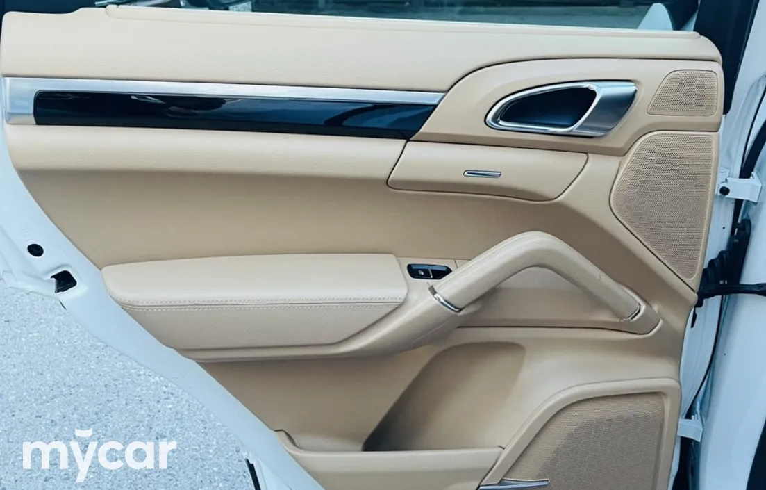 Porsche Cayenne 2016