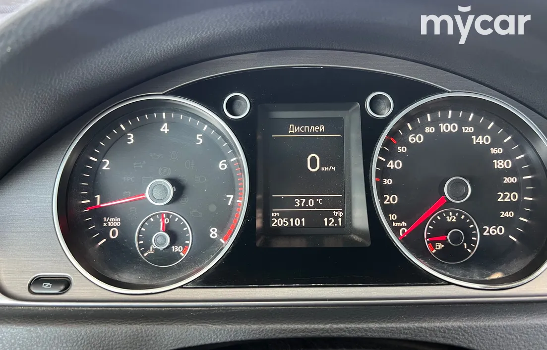 Volkswagen Passat 2011