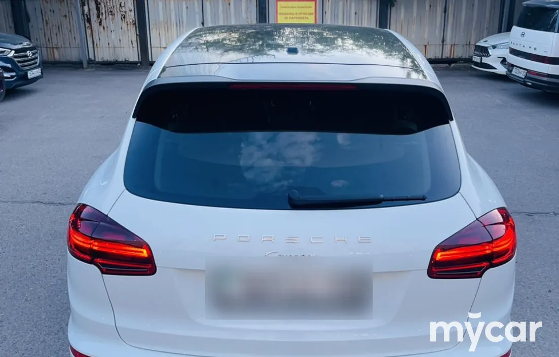 Porsche Cayenne 2016